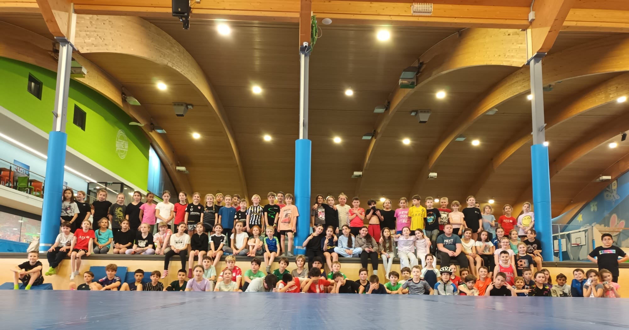 Trampolinhalle 3./4. Klassen Gotthelf